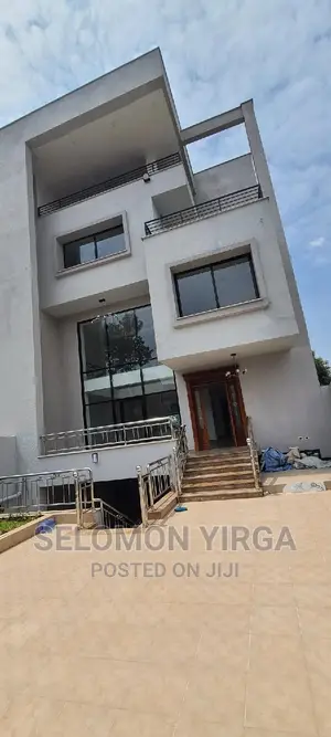 9bdrm House in አድስ አበባ, Bole for sale