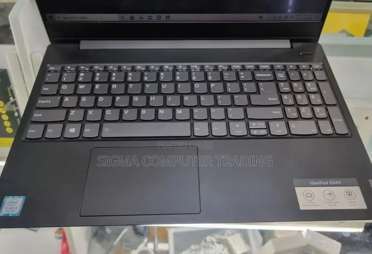 New Laptop Lenovo Ideapad 3 8GB Intel Core I3 SSD 256GB