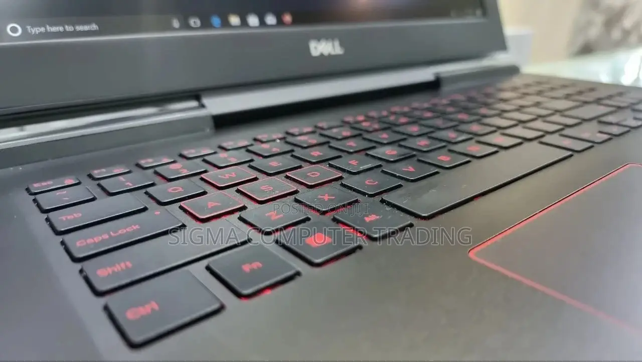 New Laptop Dell Inspiron 15 8GB Intel Core I5 HDD 1T