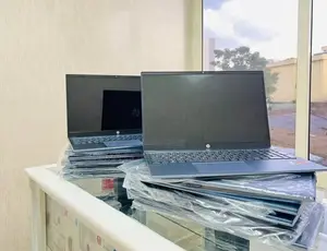 Photo - New Laptop HP Pavilion 15 8GB AMD Ryzen 7 SSD 512GB