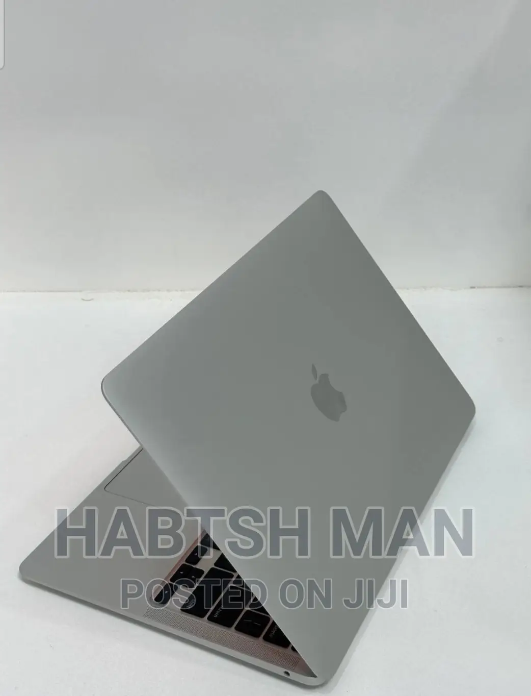 New Laptop Apple MacBook Air 2020 M1 8GB Apple M1 SSD 256GB