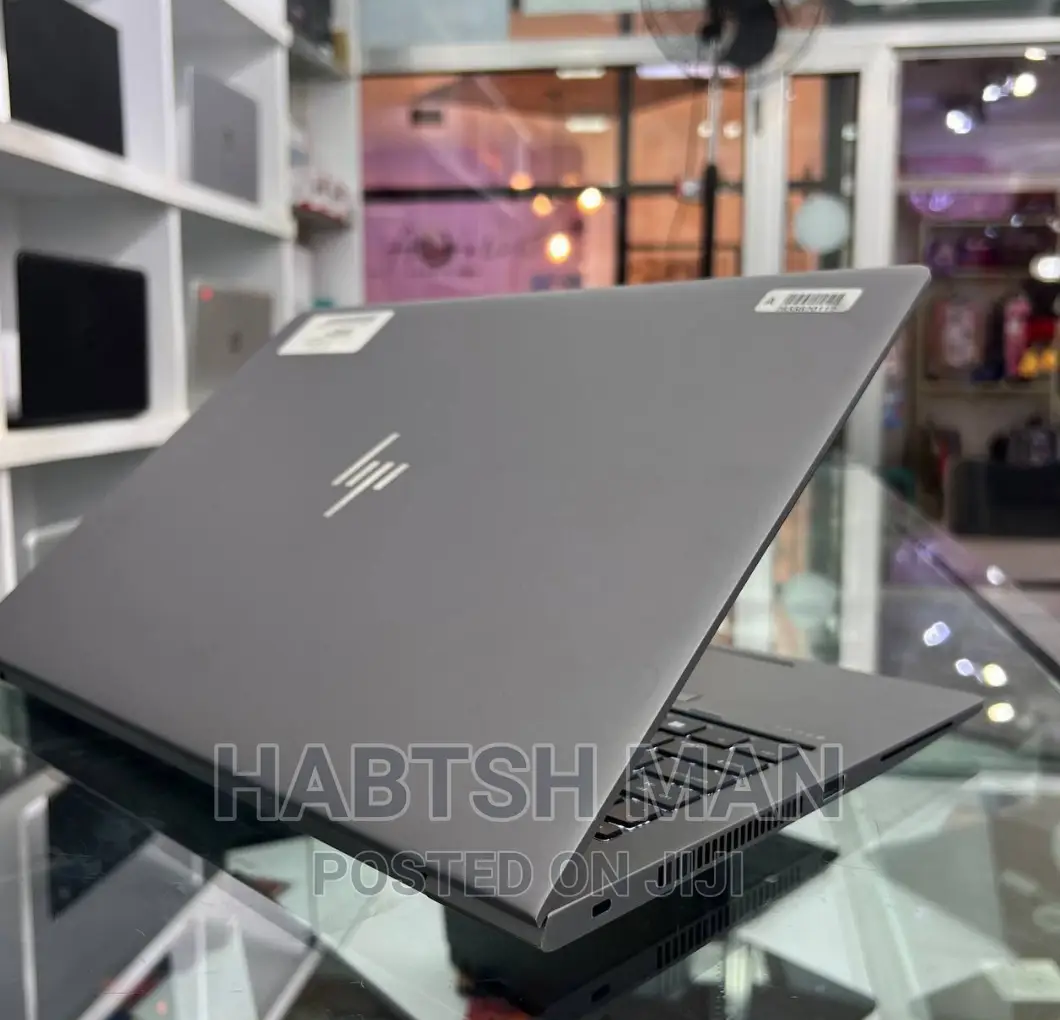 New Laptop HP ZBook Studio 16GB Intel Core I7 SSD 512GB