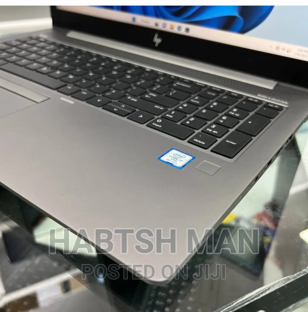 New Laptop HP ZBook Studio 16GB Intel Core I7 SSD 512GB