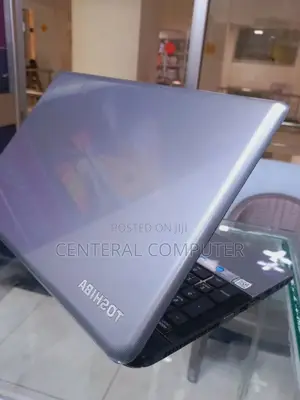 Photo - Laptop Toshiba Satellite C55 8GB Intel Core I3 HDD 750GB