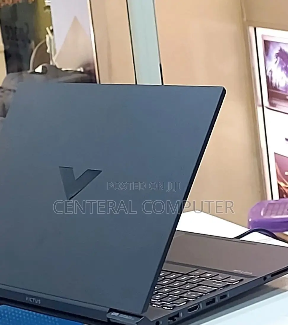 New Laptop HP Victus 16 16GB Intel Core I7 SSD 512GB