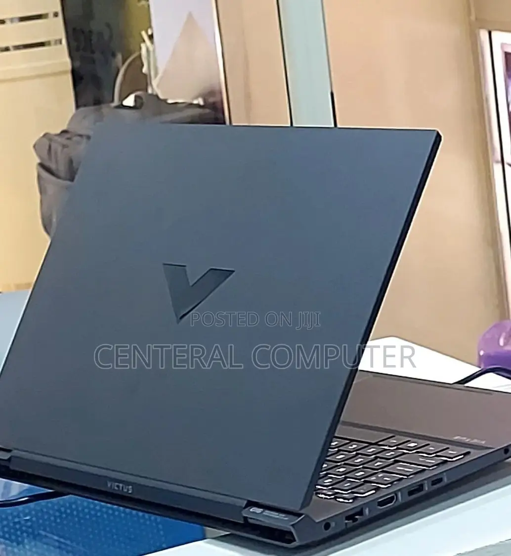 New Laptop HP Victus 16 16GB Intel Core I7 SSD 512GB