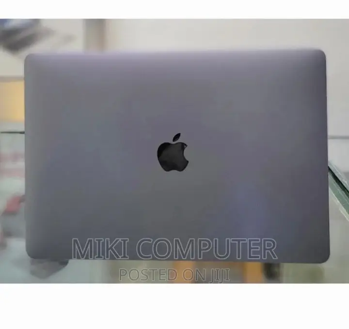 New Laptop Apple MacBook Pro M1 8GB Intel SSD 256GB