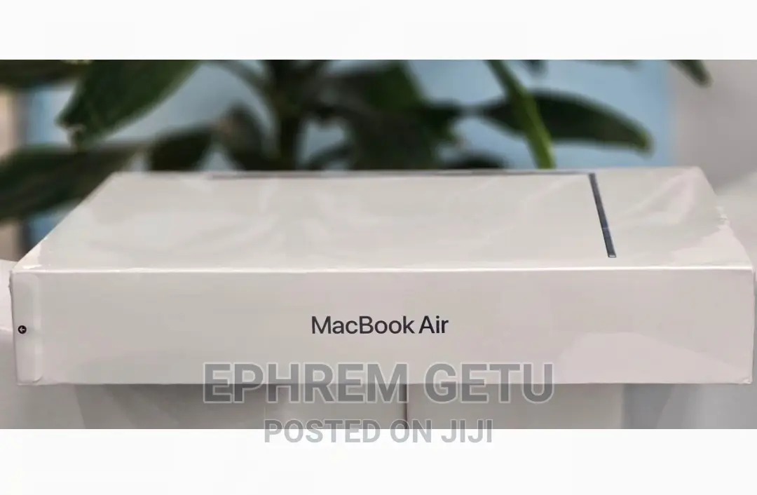 New Laptop Apple MacBook Air 2022 M2 8GB Apple M2 SSD 256GB