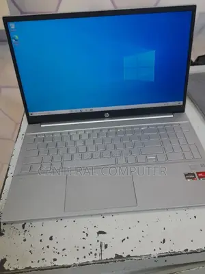 New Laptop HP Pavilion 13 16GB AMD Ryzen 7 SSD 512GB