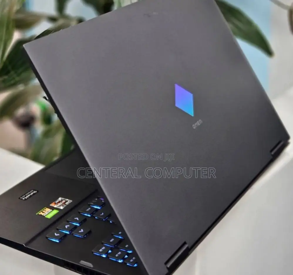 New Laptop HP Omen X 17t 16GB AMD Ryzen 7 SSD 512GB