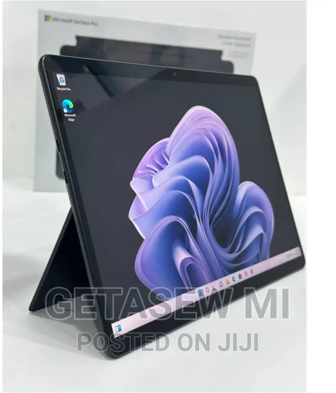 New Laptop Microsoft Surface Pro 9 16GB Intel Core I5 SSD 256GB