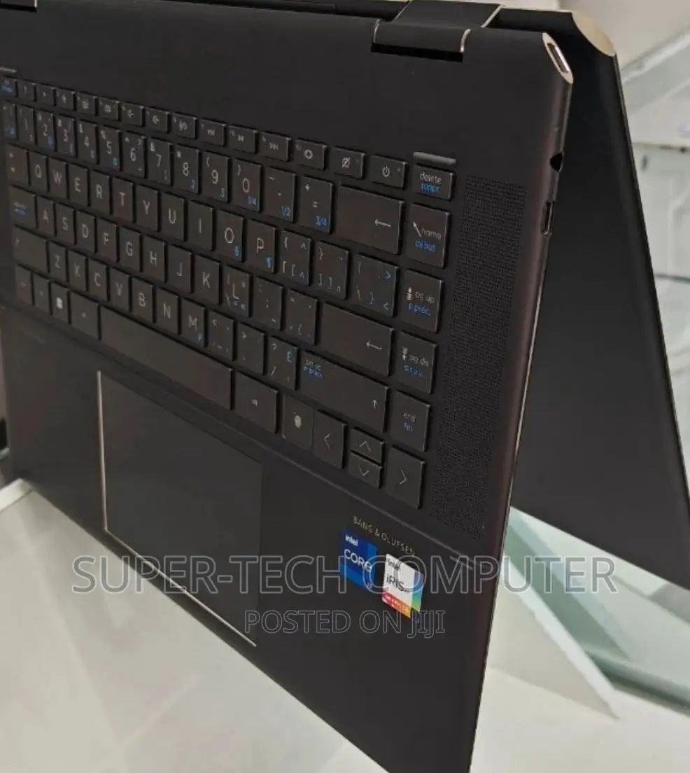 New Laptop HP Spectre X360 16GB Intel Core I7 SSD 1T