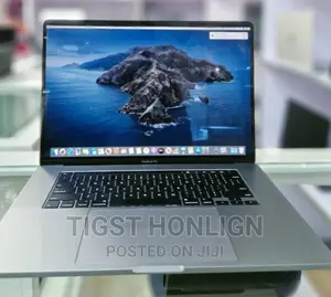 New Laptop Apple MacBook Pro 2019 16GB Intel Core I7 SSD 512GB