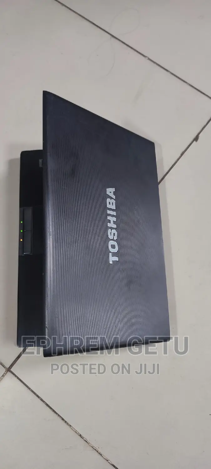 Laptop Toshiba Satellite C55 4GB Intel Core I5 HDD 500GB