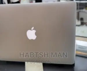 New Laptop Apple MacBook 2013 8GB Intel Core I5 SSD 128GB