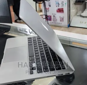 New Laptop Apple MacBook 2013 8GB Intel Core I5 SSD 128GB