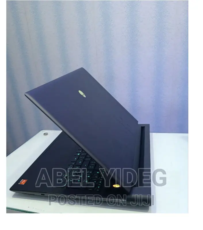 New Laptop Alienware Area-51m 32GB AMD Ryzen 9 SSD 1T