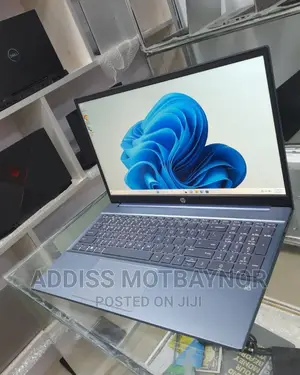 New Laptop HP Pavilion 15 8GB Intel Core I7 SSD 512GB