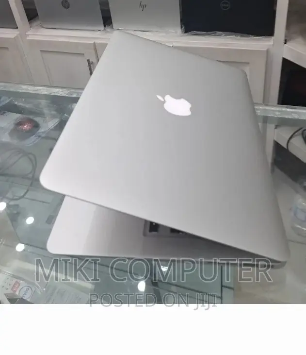 New Laptop Apple MacBook Air 8GB Intel Core I5 SSD 128GB
