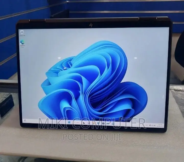 New Laptop HP Spectre X360 16GB Intel Core I7 SSD 512GB