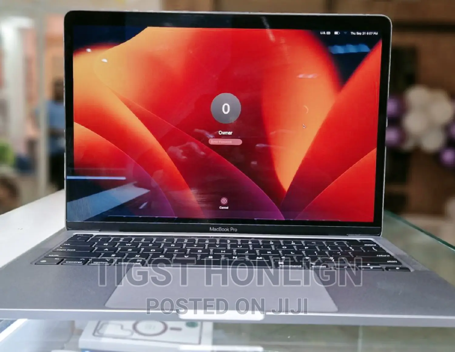 New Laptop Apple MacBook Pro 2020 16GB Intel Core I5 SSD 1T