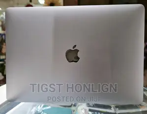 New Laptop Apple MacBook Pro 2020 16GB Intel Core I5 SSD 1T