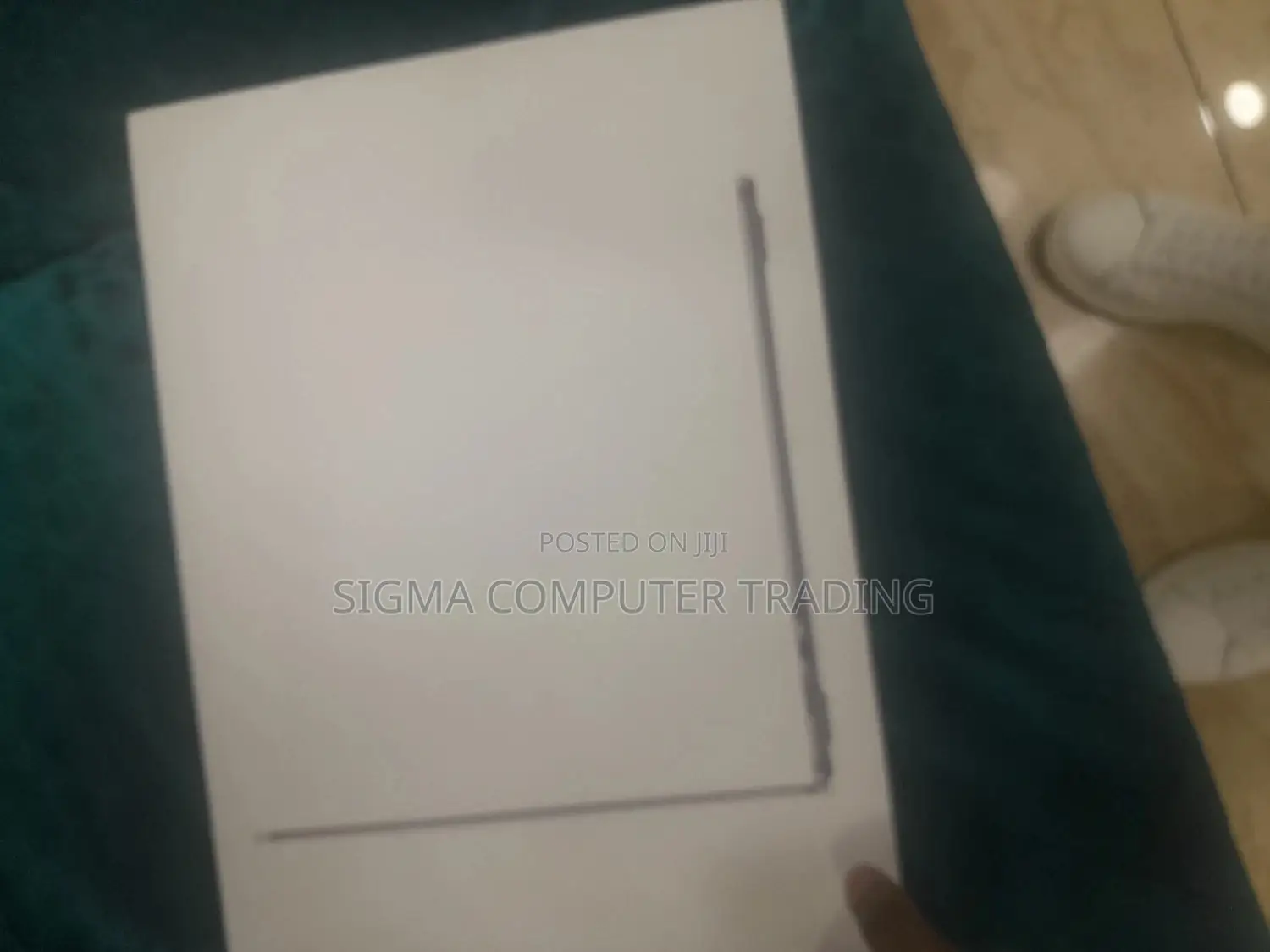 New Laptop Apple MacBook Air 2022 M2 8GB Apple M2 SSD 256GB