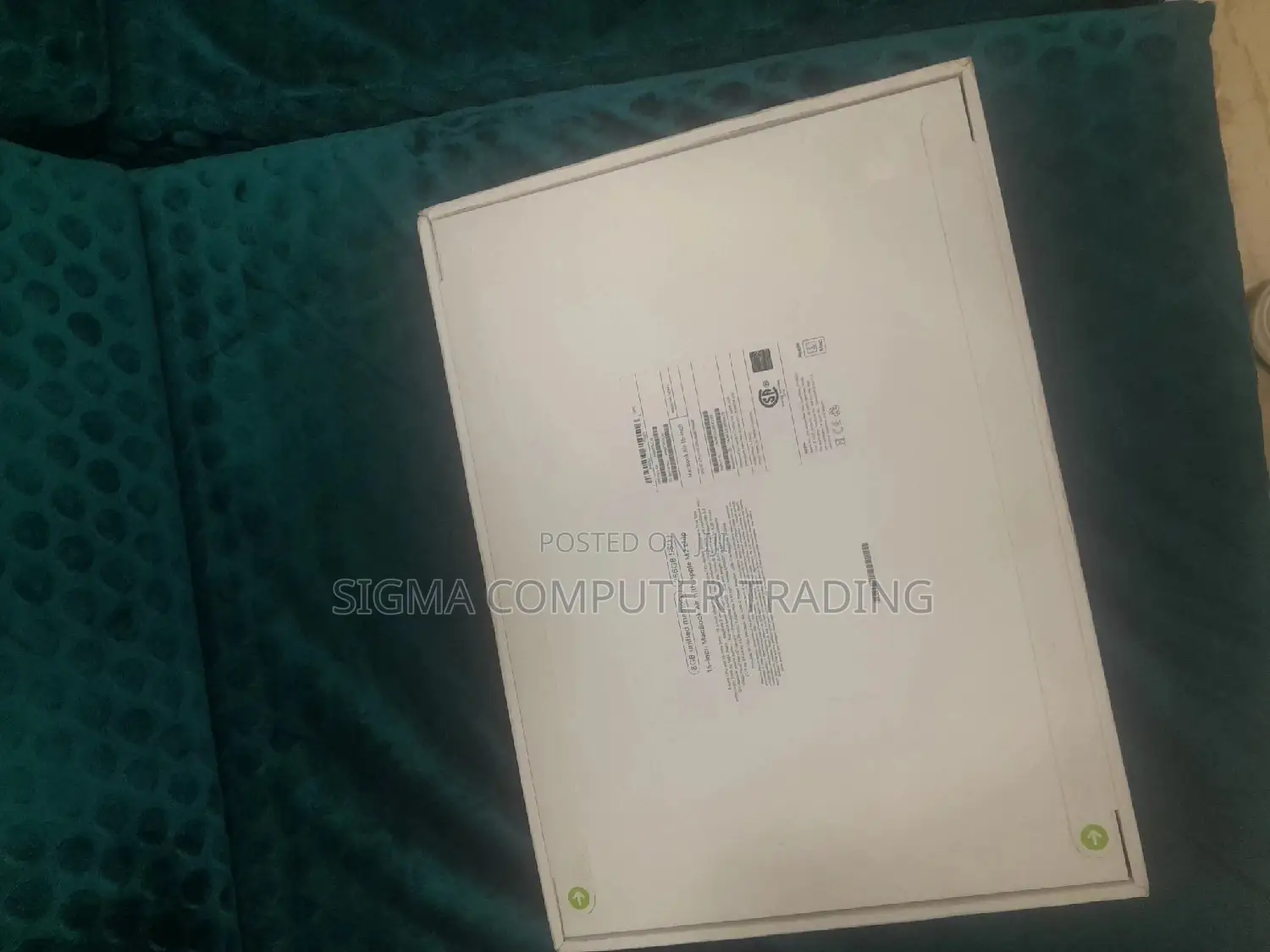 New Laptop Apple MacBook Air 2022 M2 8GB Apple M2 SSD 256GB