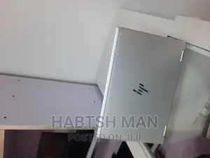 New Laptop HP EliteBook X GB Intel Core I7 SSD 512GB