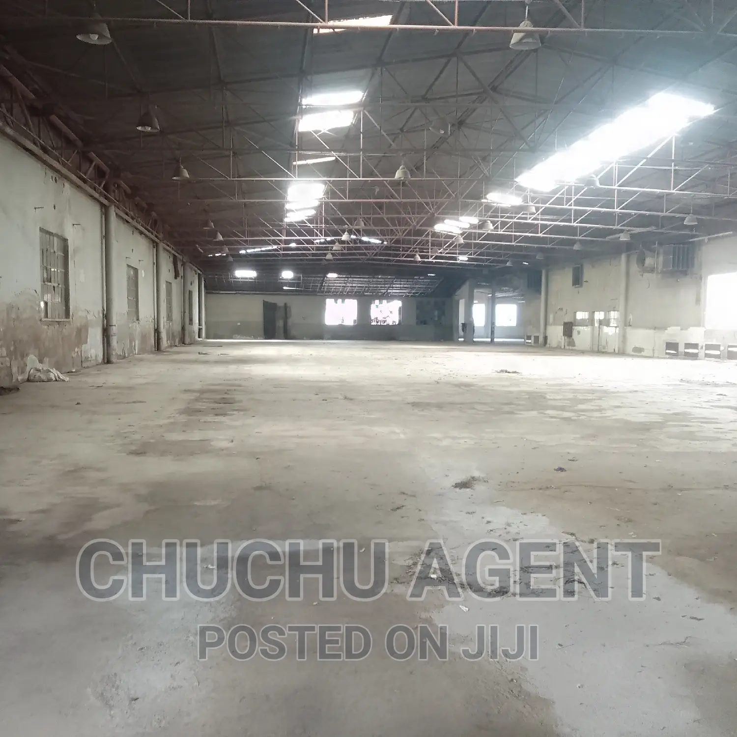 Big Warehouse Rent 4,000 M2