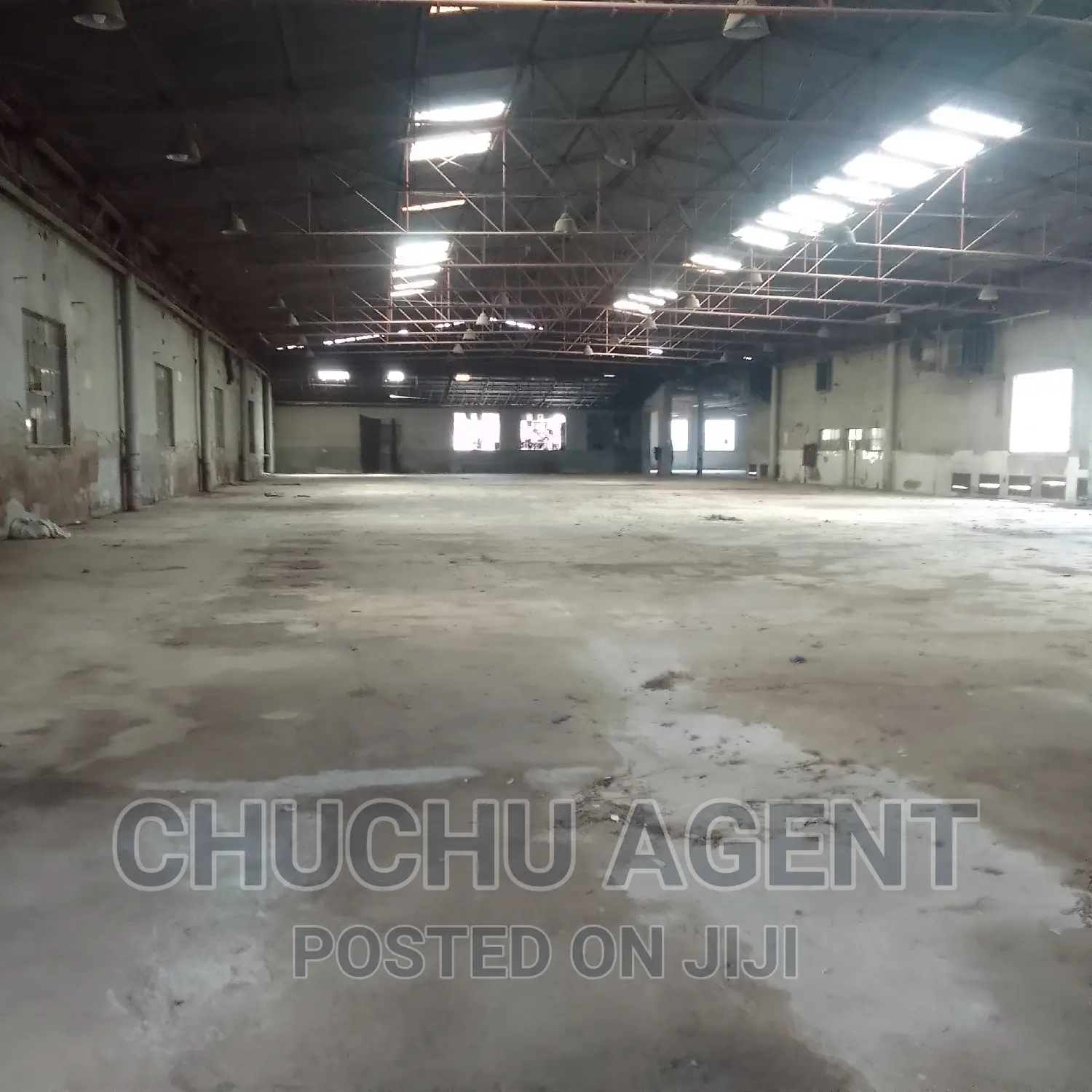 Big Warehouse Rent 4,000 M2