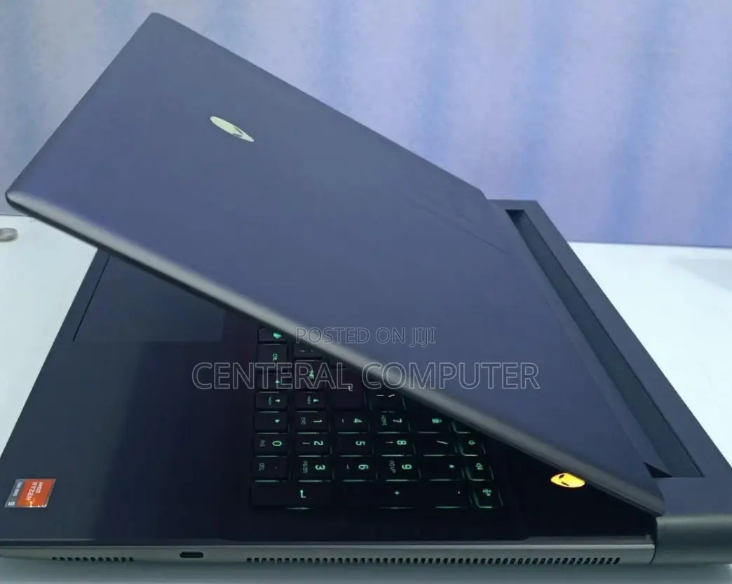 New Laptop Alienware Area-51m 32GB AMD Ryzen 9 SSD 1T