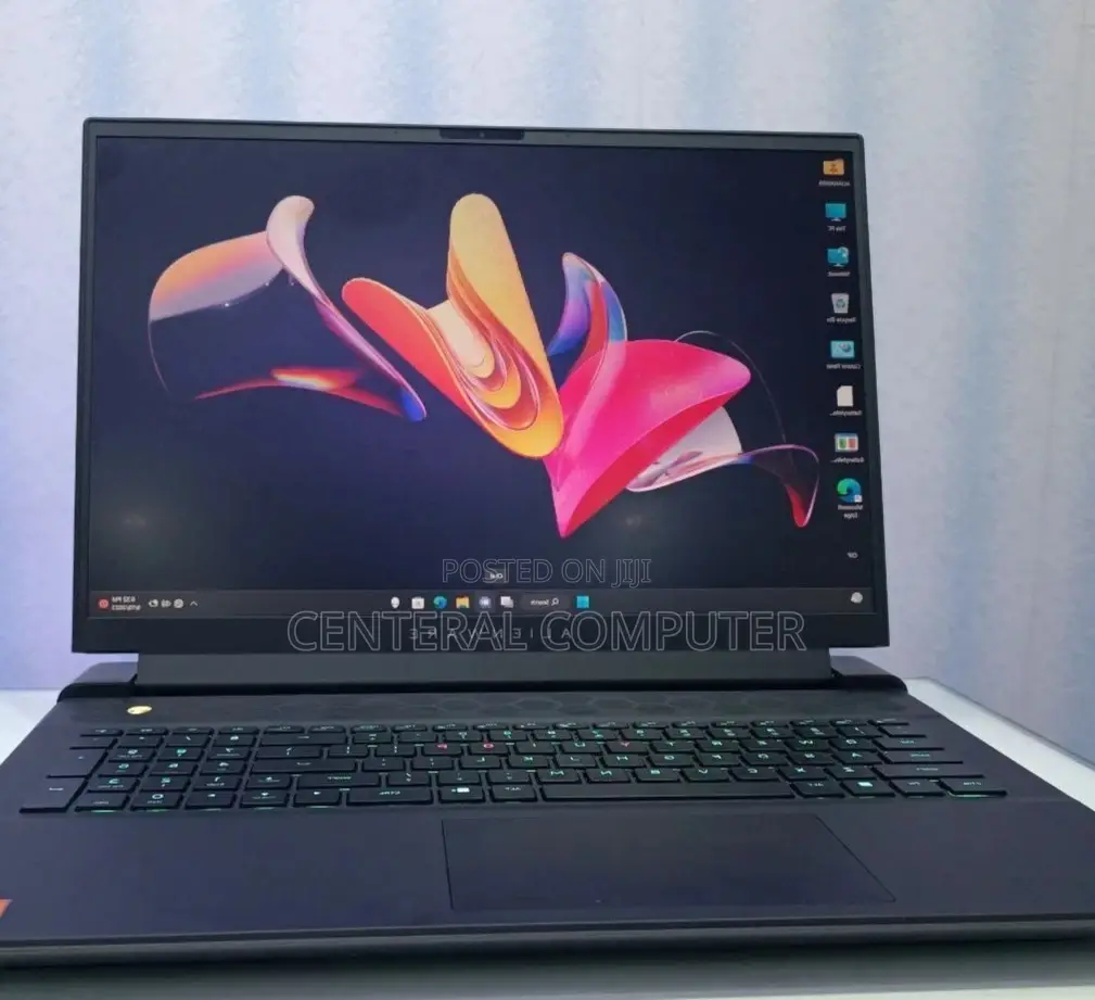 New Laptop Alienware Area-51m 32GB AMD Ryzen 9 SSD 1T