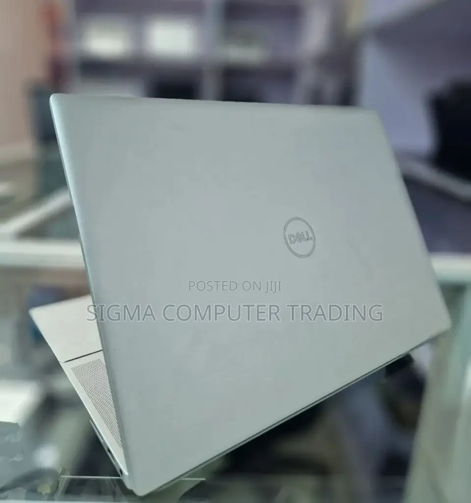 New Laptop Dell Inspiron 15 16GB Intel Core I7 SSD 512GB