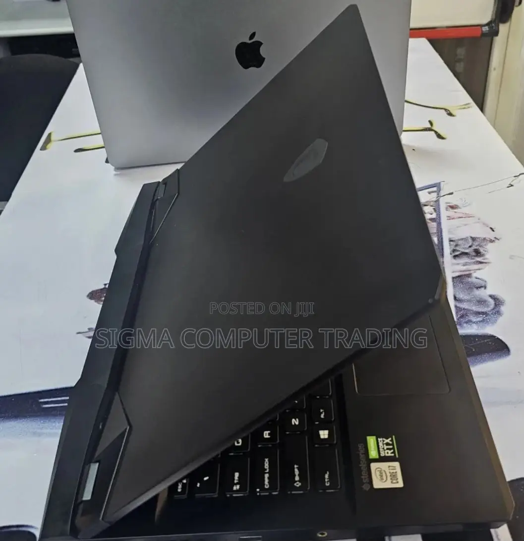 New Laptop MSI GP75 Leopard 16GB Intel Core I7 SSD 1T