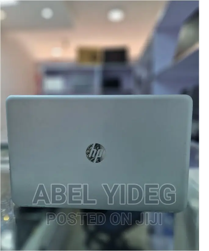 New Laptop HP Pavilion 15 8GB Intel Core I5 HDD 1T