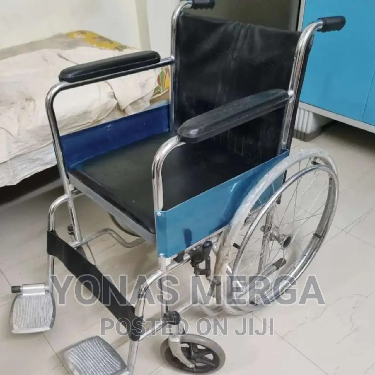 Automation Grade Manual Commode Wheelchair ,COMFORTABLE