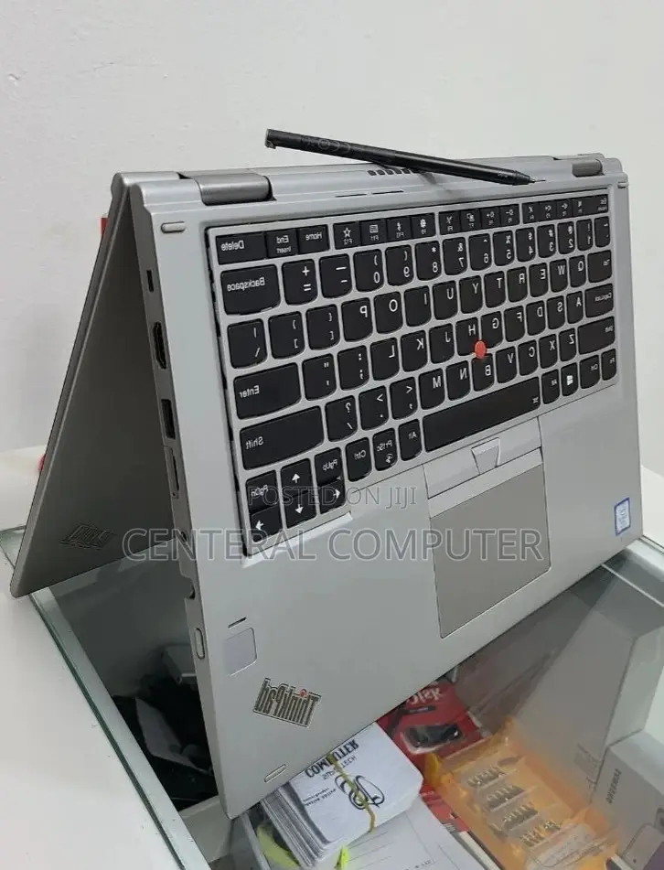 New Laptop Lenovo ThinkPad Yoga 8GB Intel Core i7 SSD 512GB