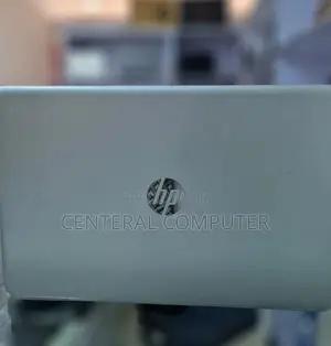 New Laptop HP Pavilion 13 8GB Intel Core I5 HDD 1T