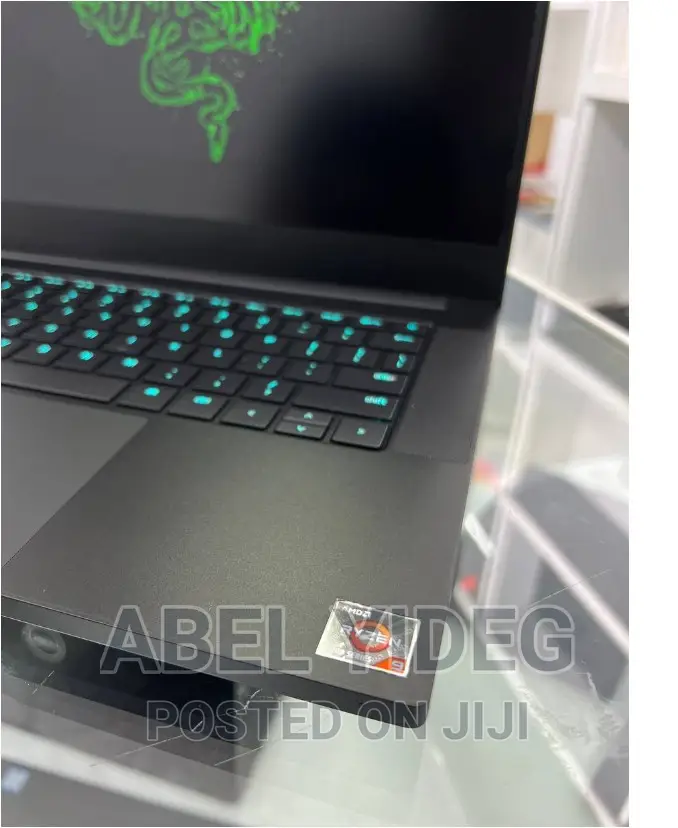 New Laptop Razer Blade 16GB AMD Ryzen 9 SSD 1T