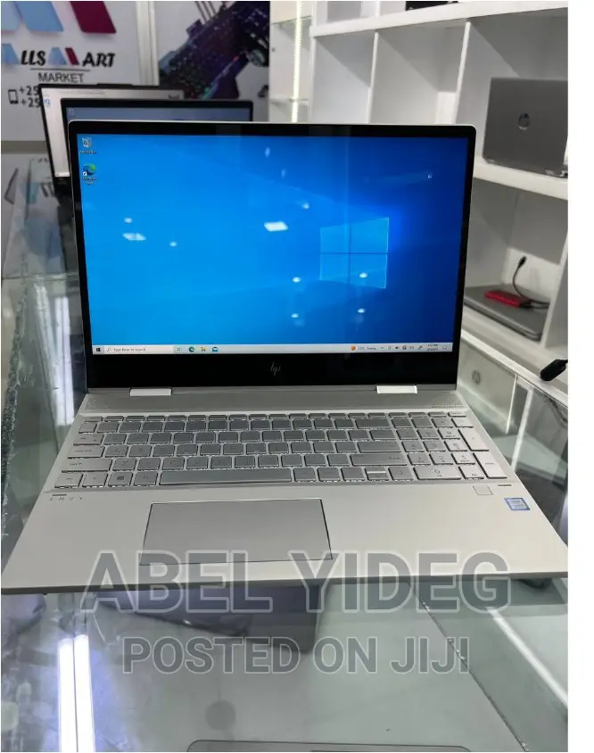 New Laptop HP Envy X360 8GB Intel Core I5 SSD 256GB