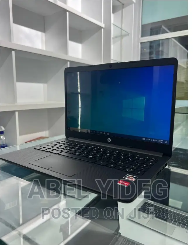 New Laptop HP Stream Notebook 8GB AMD Ryzen 3 SSD 256GB