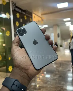 Apple iPhone 11 Pro Max 64 GB Green