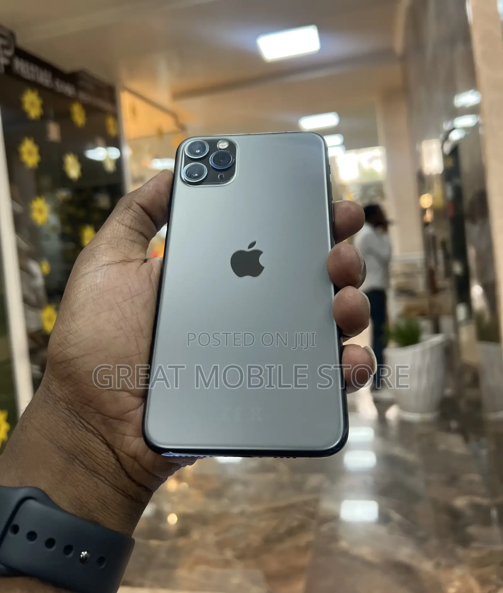 Apple iPhone 11 Pro Max 64 GB Green