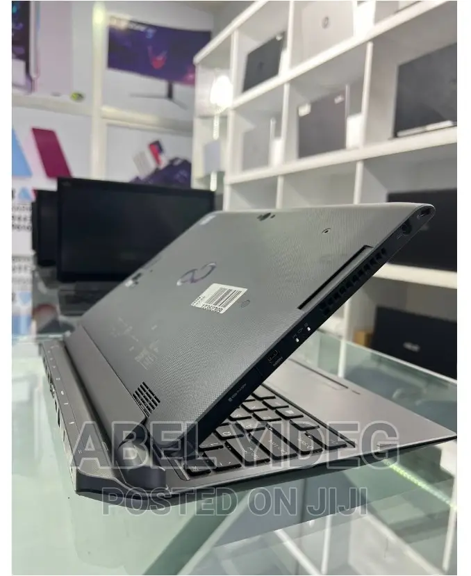 New Laptop Fujitsu 8GB Intel Core I7 SSD 256GB