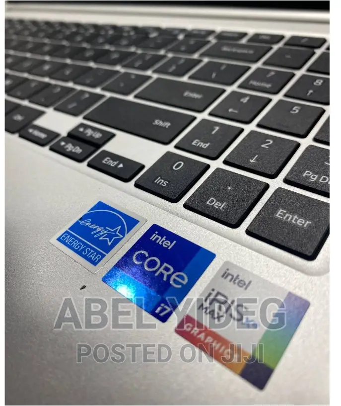 New Laptop Samsung 16GB Intel Core I7 SSD 512GB