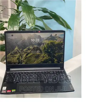 New Laptop Lenovo 8GB AMD Ryzen 5 SSD 512GB