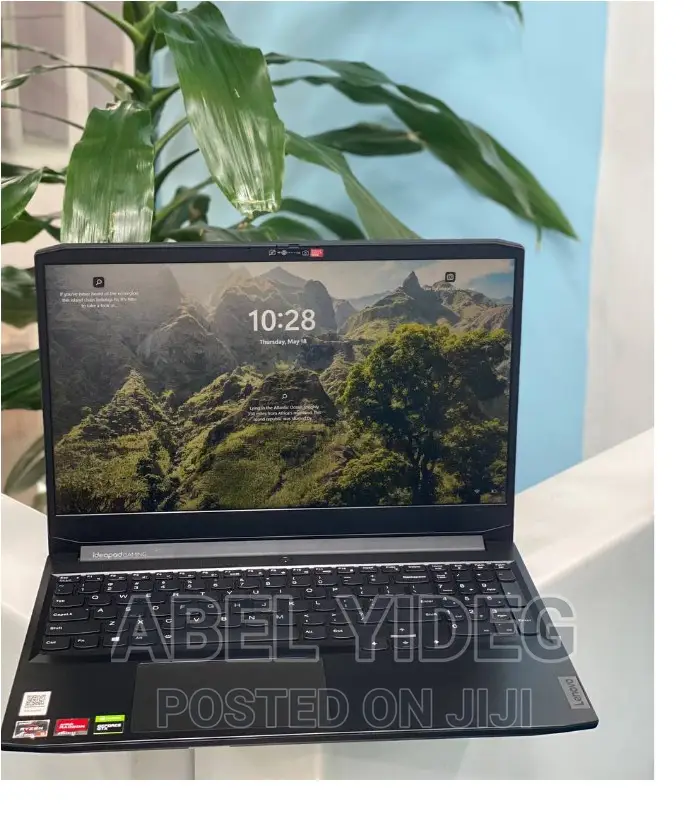 New Laptop Lenovo 8GB AMD Ryzen 5 SSD 512GB