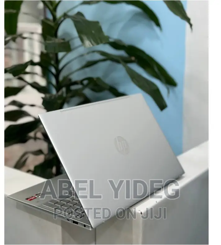 New Laptop HP Pavilion 15 8GB AMD Ryzen 5 SSD 512GB