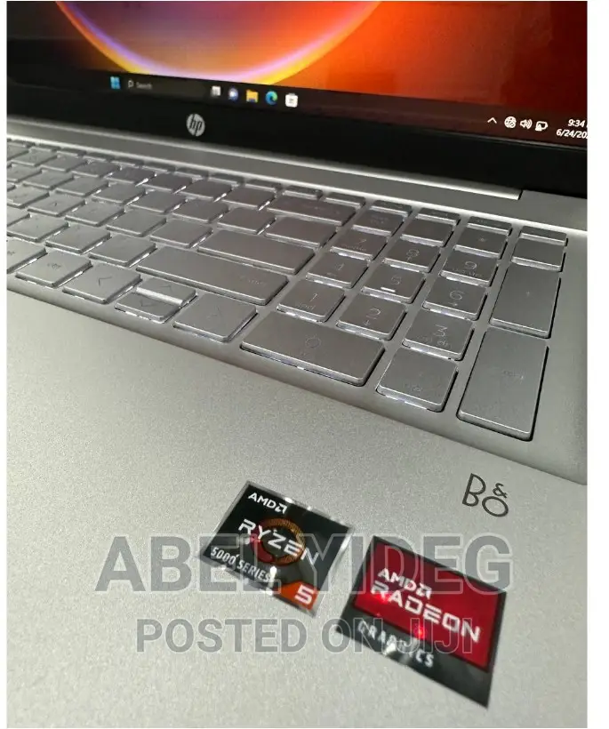 New Laptop HP Pavilion 15 8GB AMD Ryzen 5 SSD 512GB